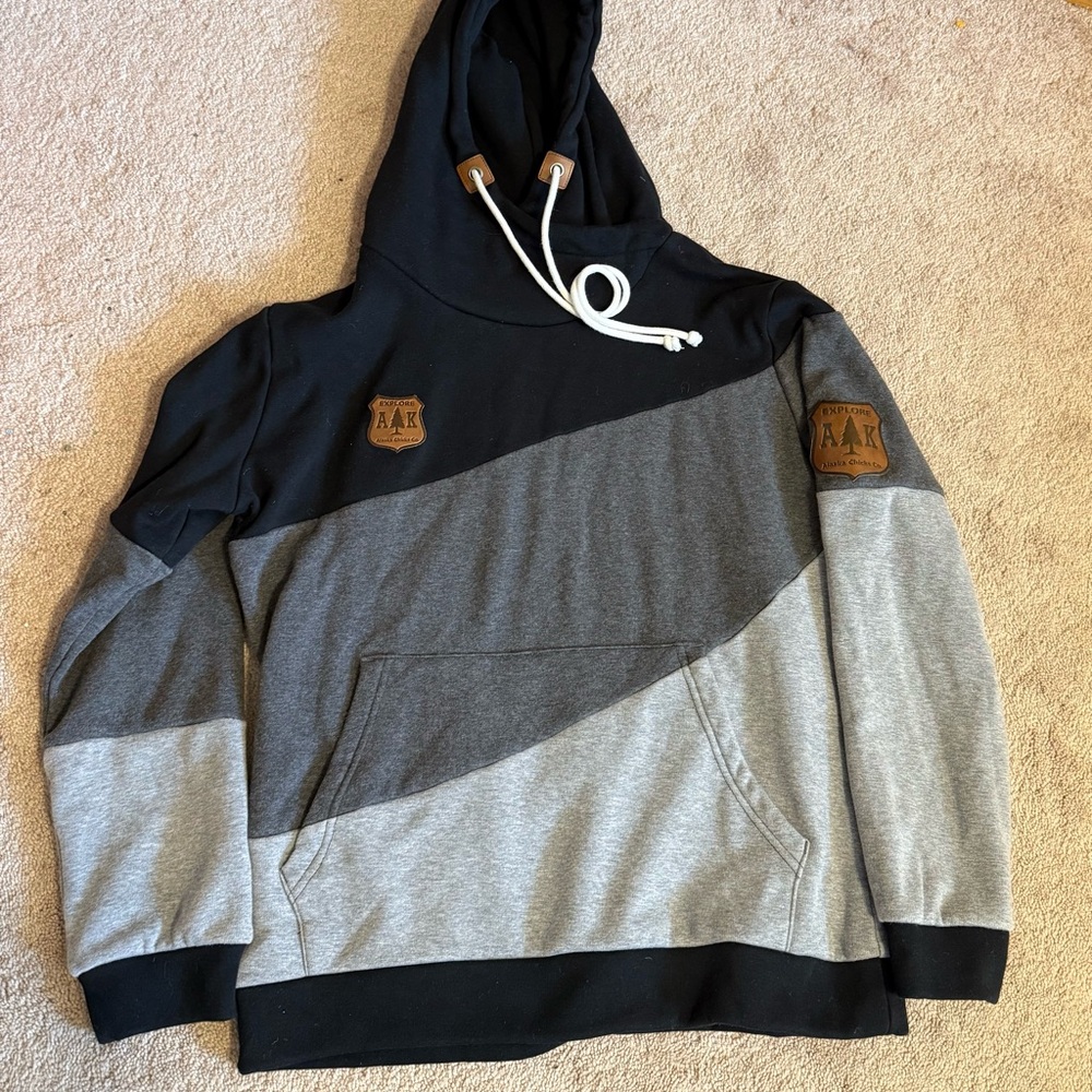 Women’s Black and Gray Hoodie